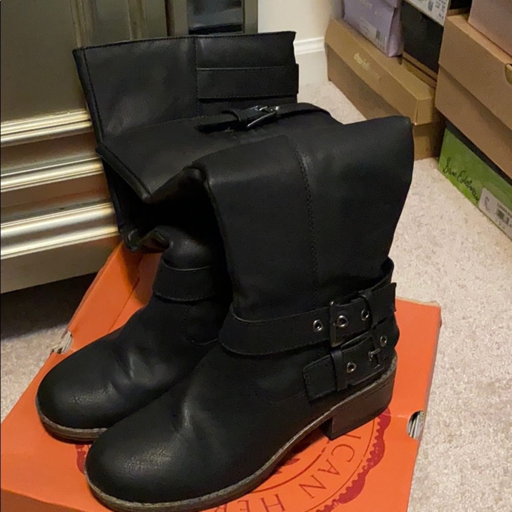 Black boots